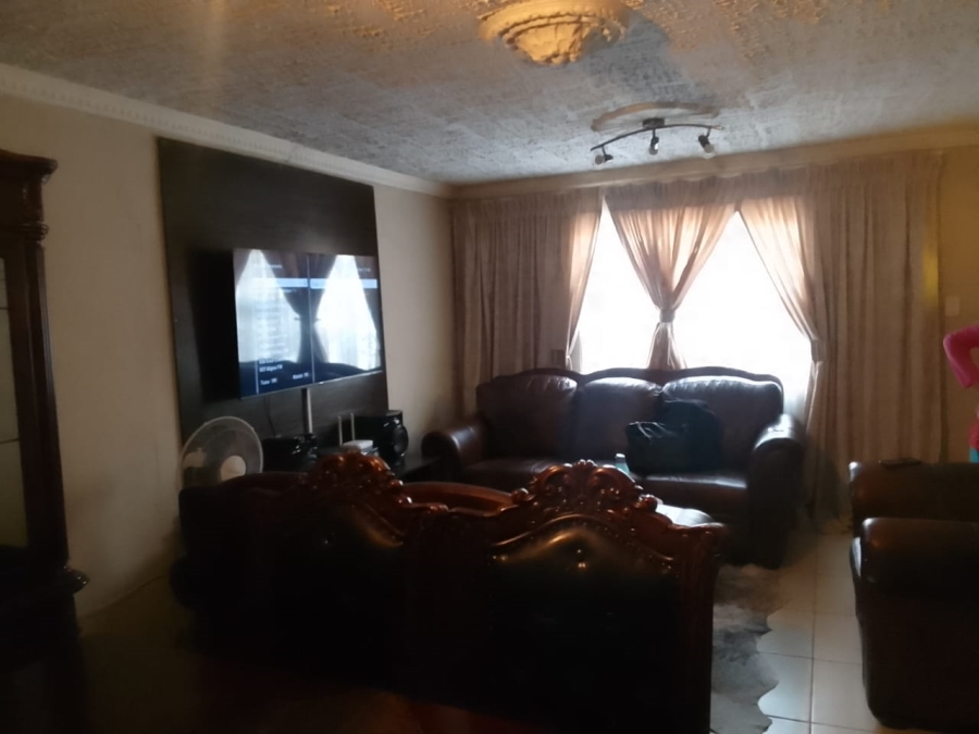 4 Bedroom Property for Sale in Mdantsane Nu 10 Eastern Cape